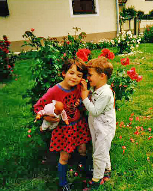 Julia und Michael teilen Geheimnisse