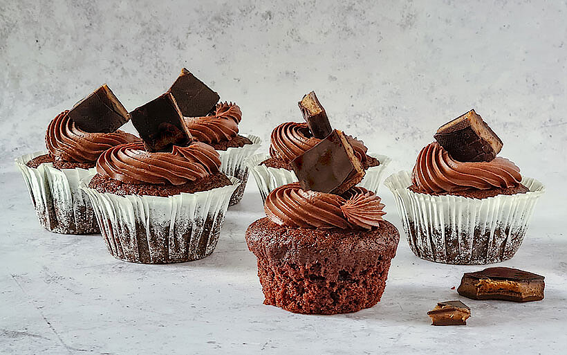 Vegane Schokoladen-Cupcakes mit Datteln