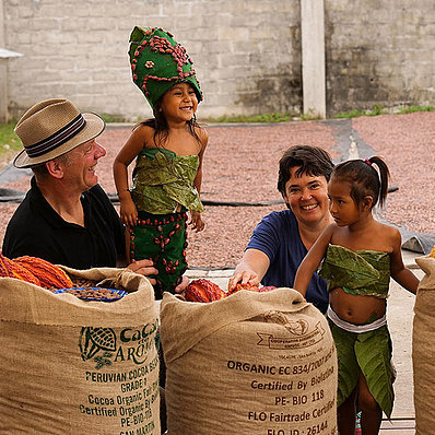 Peru: Josef + Ulrike Zotter + children (horizontal)