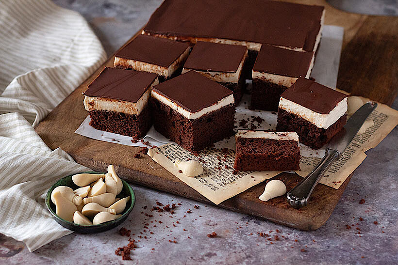 Veganer Schokoladen-Pudding-Kuchen mit Ganache aus Zotter Schokolade