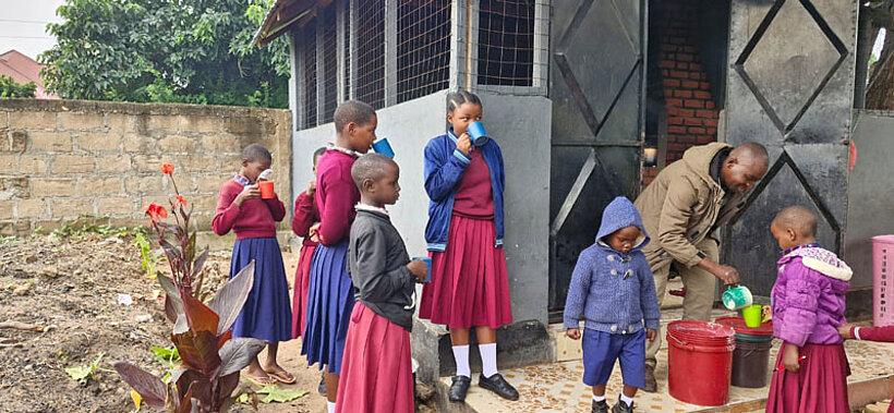 Chocolate for School in Tansania 5