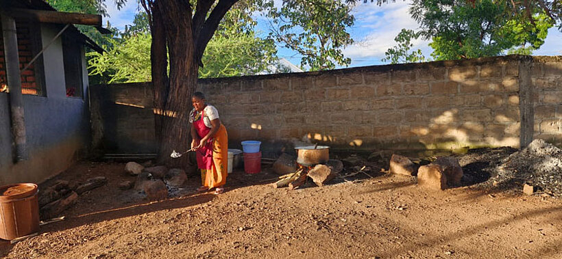 Chocolate for School in Tansania 2