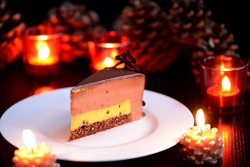 Schokoladenmousse-Torte mit Maracujacreme