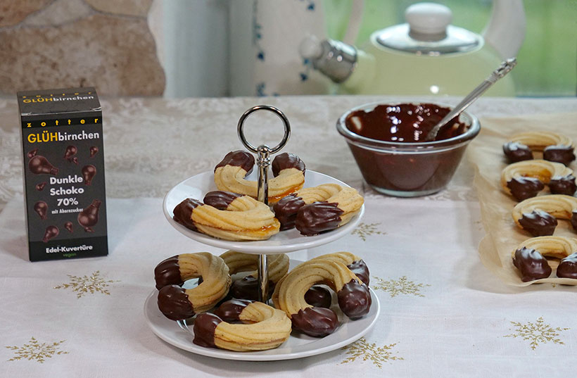 Linzer Kipferl mit Zotter Schokolade und Marillenmarmelade
