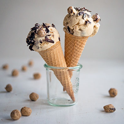 Cookie Dough Eiscreme mit Schokolade (ohne Eismaschine)