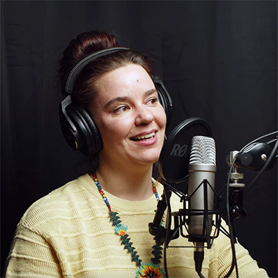"Hast du wirklich kein schlechtes Gewissen?" – Julia Zotter im mensch, merkur! Podcast