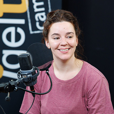 Nachhaltig Verantwortung leben: Julia Zotter im Radio Igel Studiotalk an der PH Steiermark