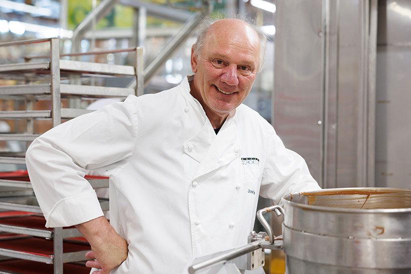 Josef Zotter bei ServusTV-Sendung "Unternehmerlegenden"